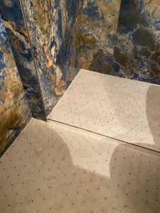 unique shower tiling