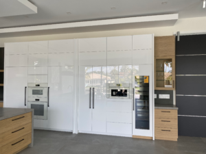 a modern and newly remodeled kitchen in a boca raton home